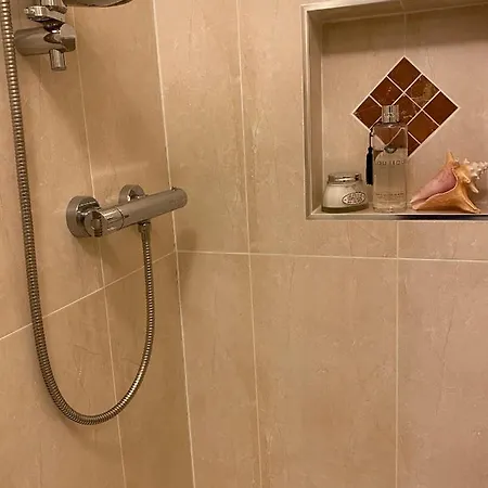 Atlantic Garden Apartman