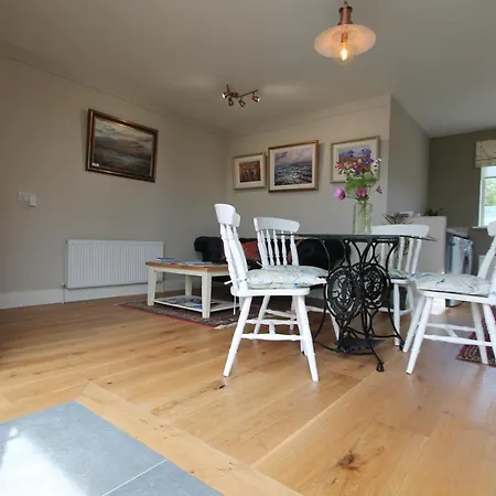 Atlantic Garden Lodge,art &garden Apartment *