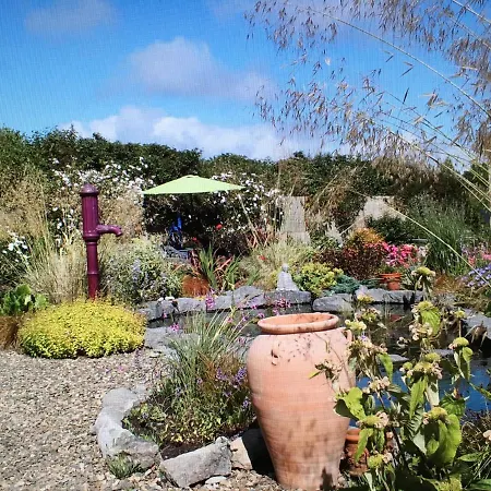 Atlantic Garden Lodge,art &garden Apartment